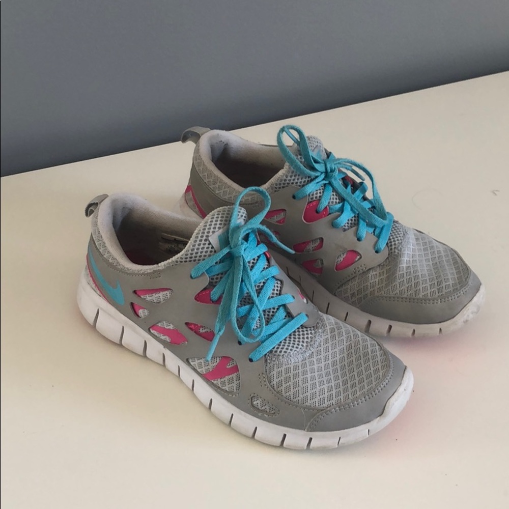 Girl’s Nike Free Run 2 Grey Blue Pink Size 5.5